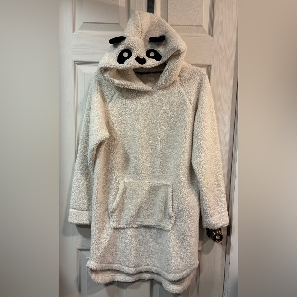 Layla White/Nude Panda Pull Over Snuggi Jacket Style Medium